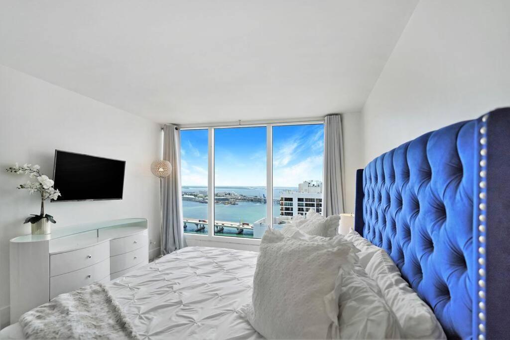 Spectacular! Penthouse With Direct Water Views! Apartment Miami Exterior photo